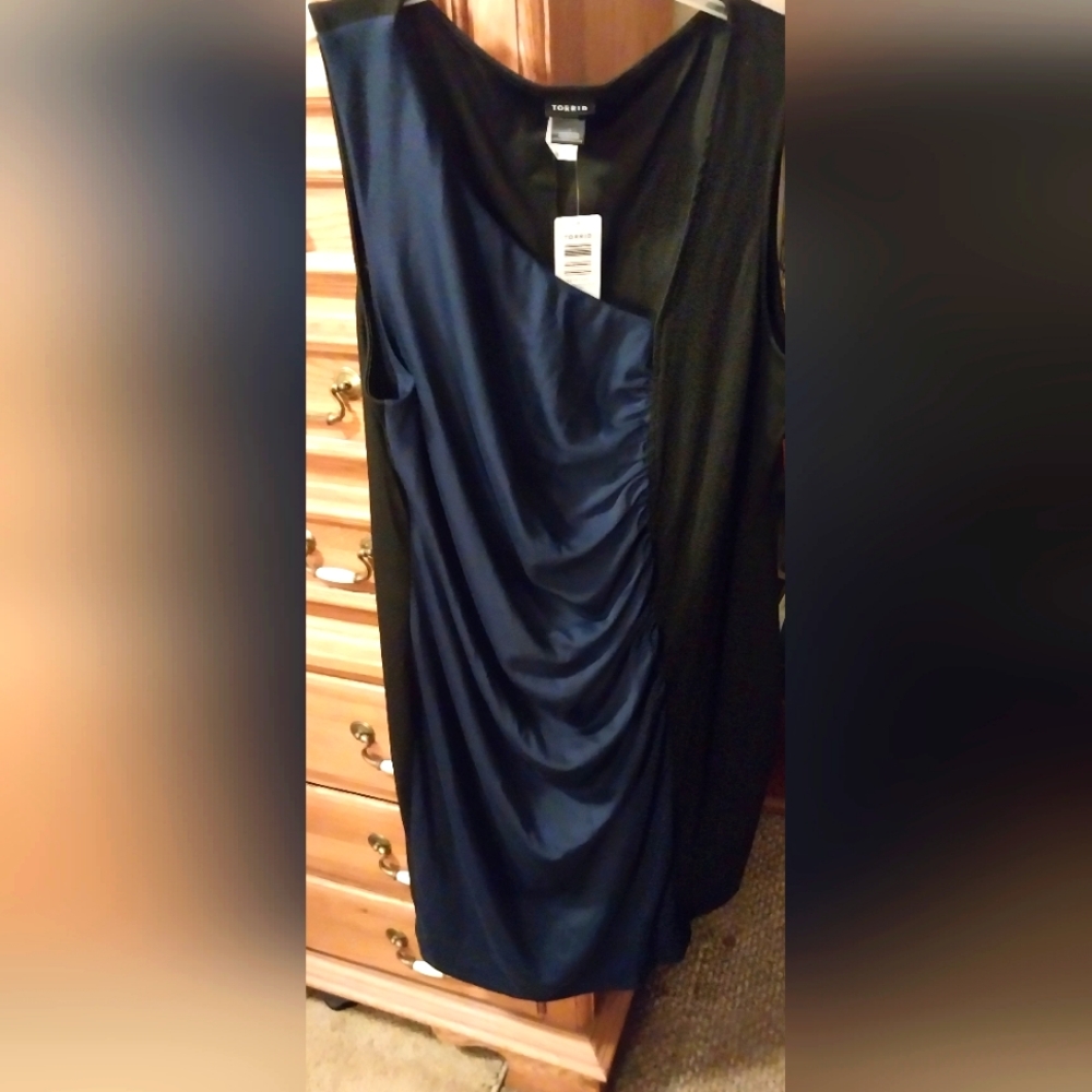 Torrid ruched dress- new with tags